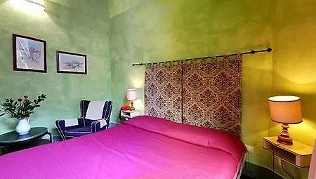 La Romea Bed and Breakfast 3*