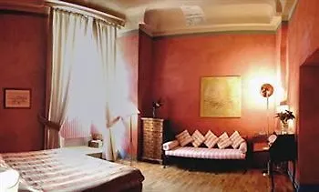 La Romea Oda ve Kahvaltı Lucca